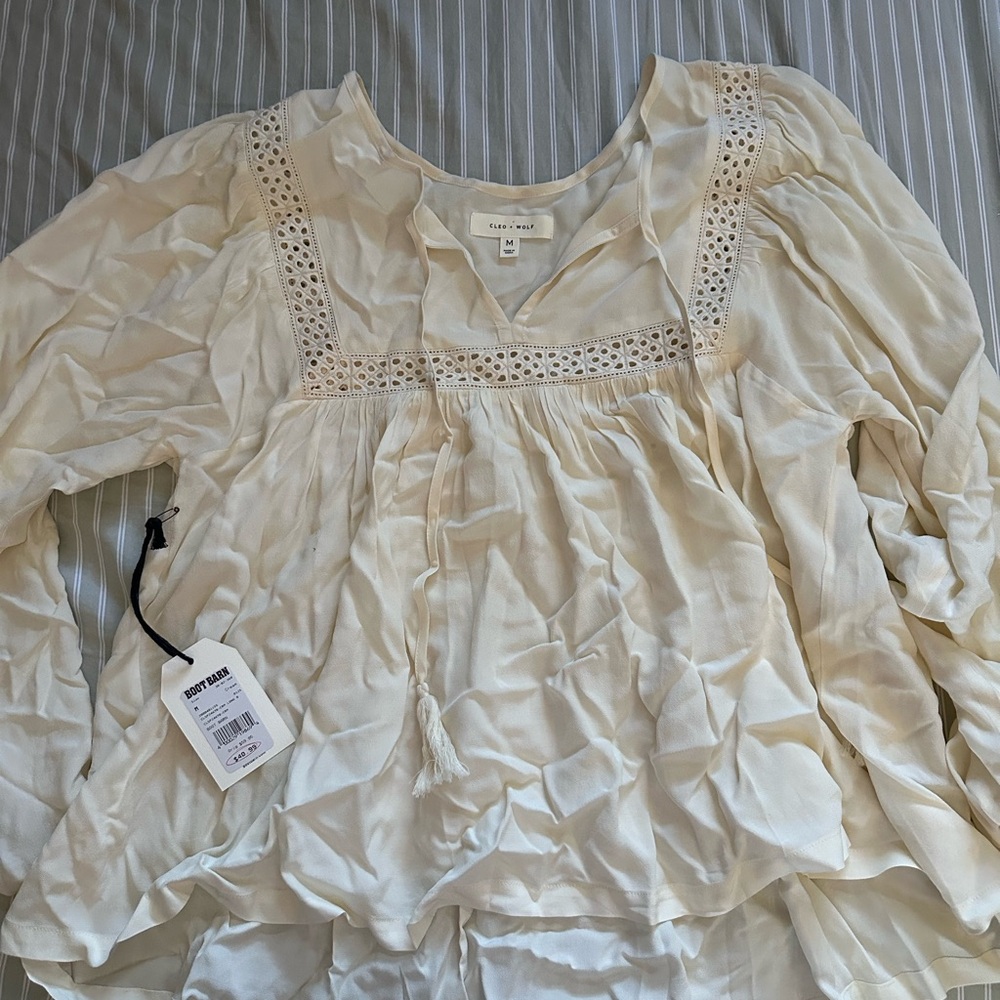 Cream Puff Sleeve Ruffled Blouse